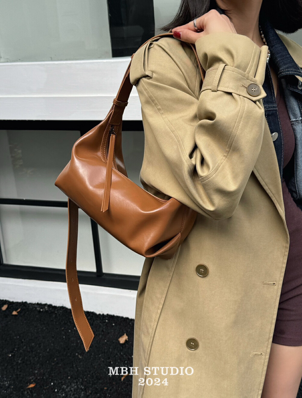 MBH Minimalist Oil Wax Leather Lunch Box Bag with Wide Strap Crossbody Shoulder Bag - Image 3