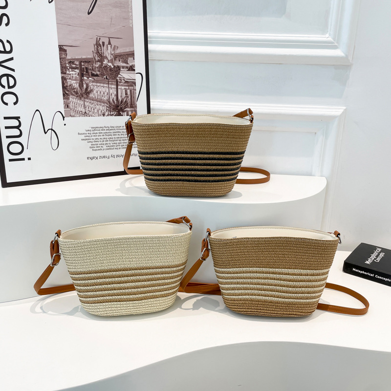 Summer Resort Straw Woven Bucket Bag Women Large Capacity Crossbody Shoulder Bag - Image 3
