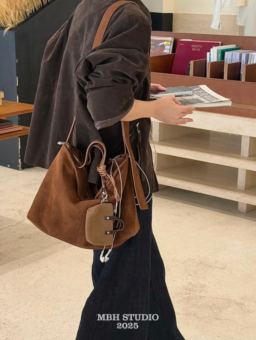 MBH Winter Relaxed Korean Style Tote Bag Large Capacity Commuter Crossbody Shoulder Handbag - Image 4