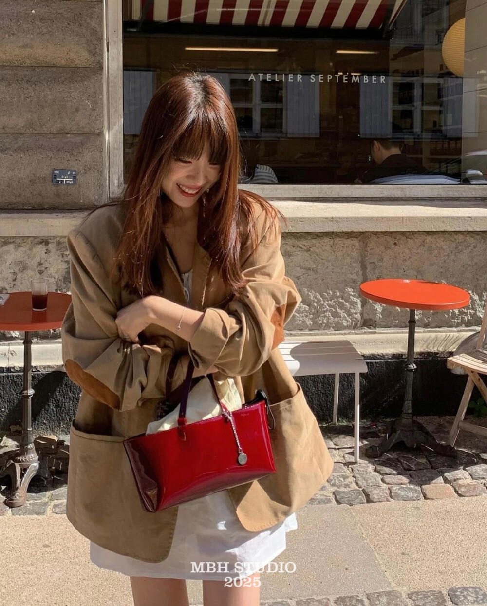 MBH Korean Style Small Design Top Layer Cowhide Tote Bag Large Capacity Commuter Shoulder Bag with Chain Storage Bag - Image 3