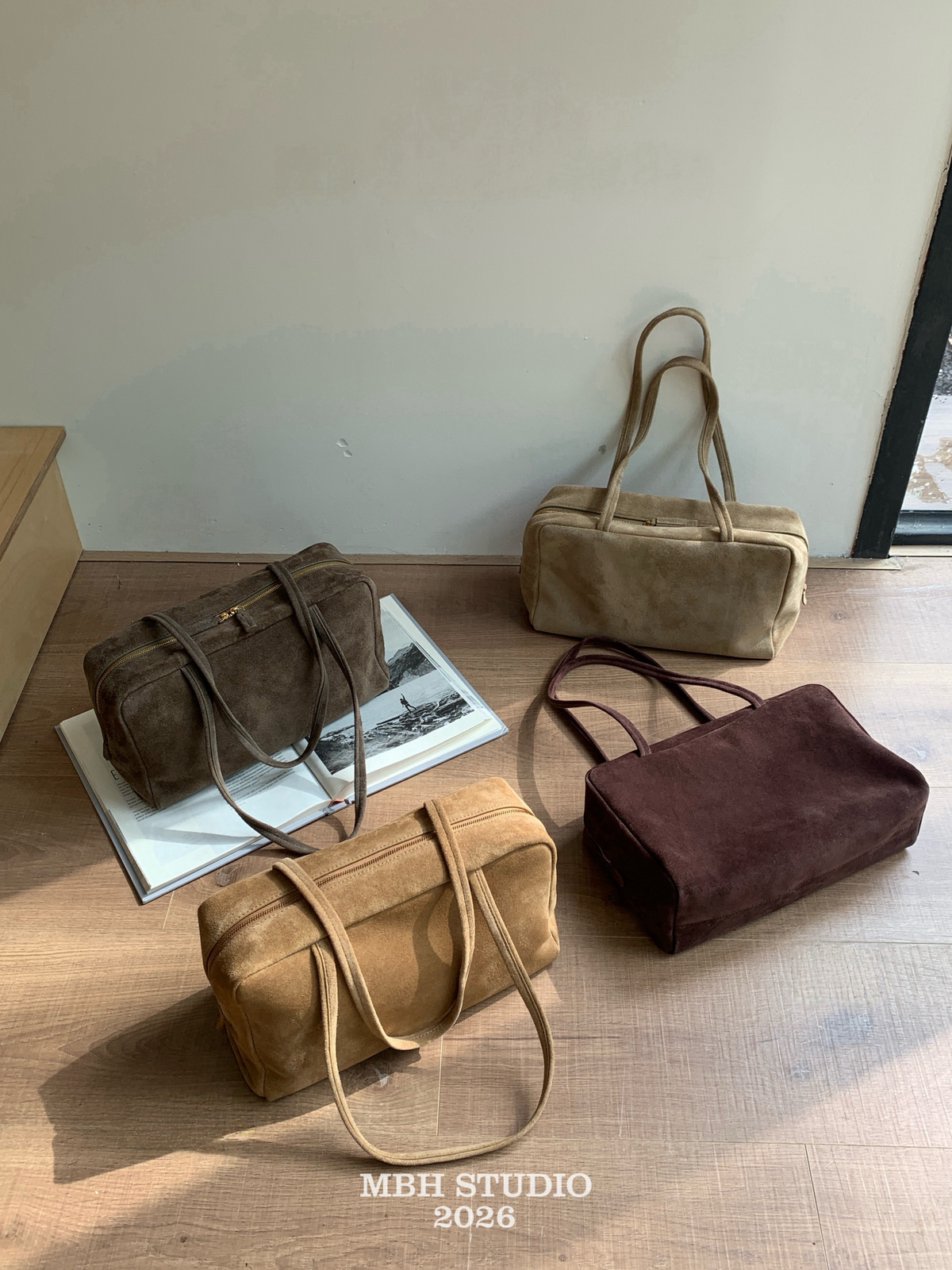 MBH Boston Bag in Matte Leather with Large Capacity for Casual Shoulder Wear - Image 2